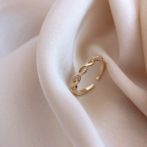 Exquisite Fishtail Open Ring