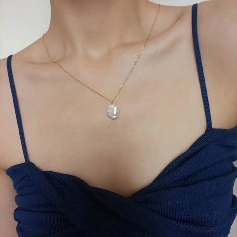 Irregular Pearl Necklace