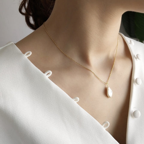 Irregular Pearl Necklace