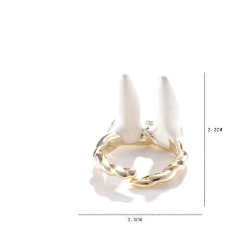 Rabbit Ear Ring